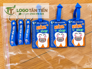 thẻ treo hành lý nhựa dẻo